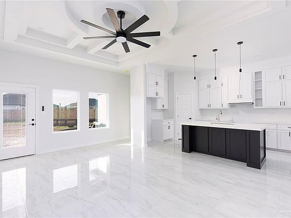 3rd image of 601 Gerardo Ln