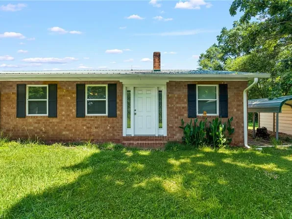 5054 Meadowbrook Dr, Trinity, NC 27370