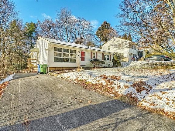 3rd image of 34 Heidt Ave
