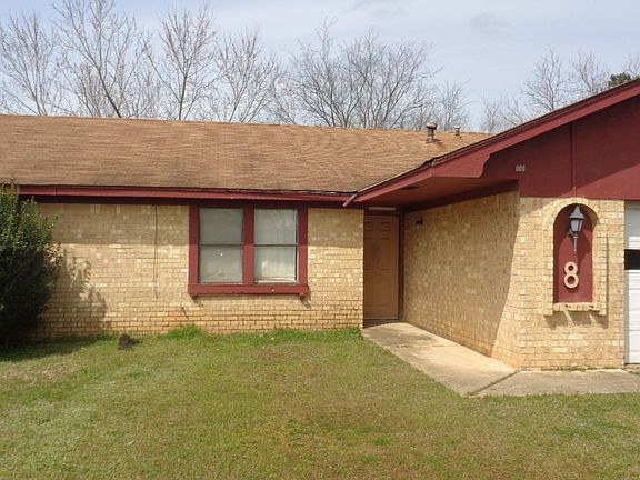 2nd image of 8 Evergreen St