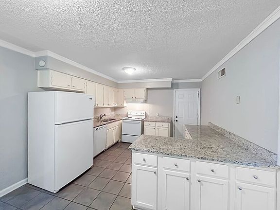 2nd image of 8055 Whitebrook Dr