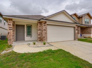 136 Middle Green Loop, Floresville, TX 78114