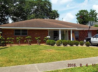 1902 Merle St, Pasadena, TX 77502