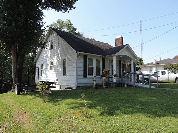 2nd image of 706 W Reservoir Ave