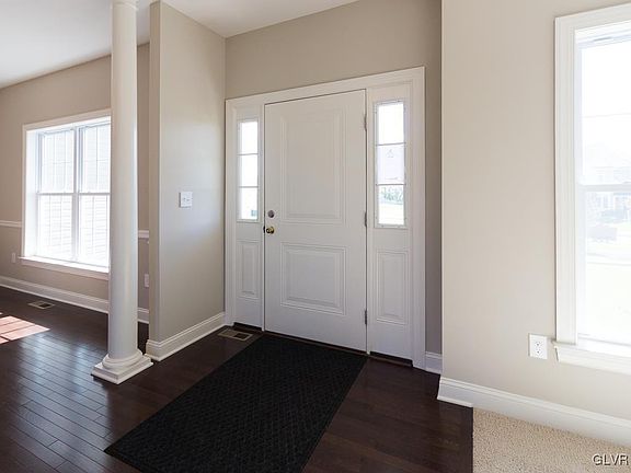 5th image of 4316 Saratoga Dr #37