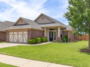 3524 Mount Mitchell Ln, Norman, OK 73069