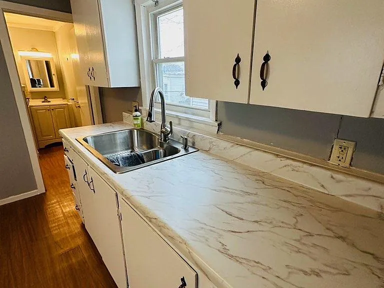 23 Bowers St #2 — Photo 8
