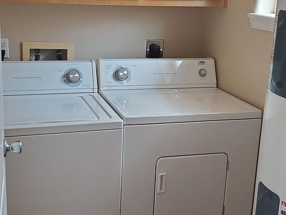 5th image of 2503 Salvatierra Ave APT 27