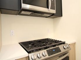 Rent Special!! 1 mo FREE - Luxury 1 Bedroom/1 Bath Apt in the Heart of St. Johns in the Brand New...