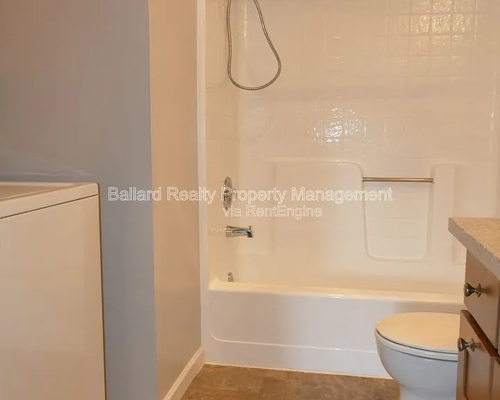 1476 NW 70th St #A — Photo 15