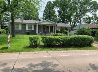 2045 Gerard Park Ln, Hazelwood, MO 63042