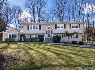 3 Longhill Rd, Randolph, NJ 07869