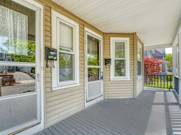 19 Summer St, Wakefield, MA 01880
