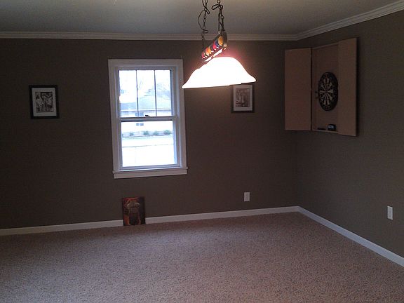 Extra bedroom/Rec room