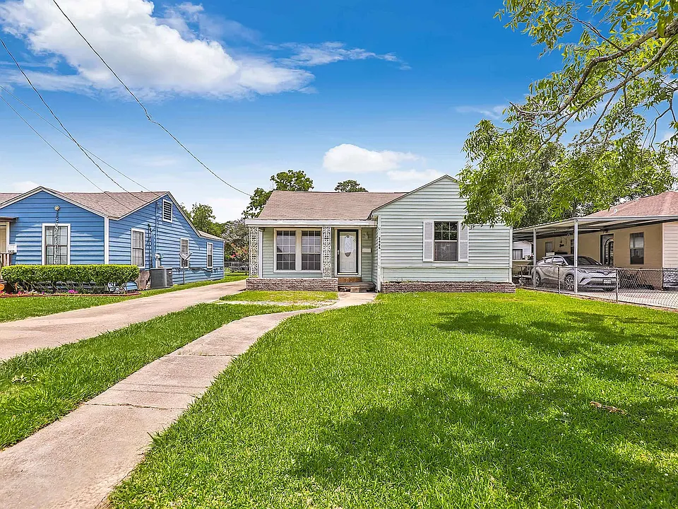 2424 2nd Ave