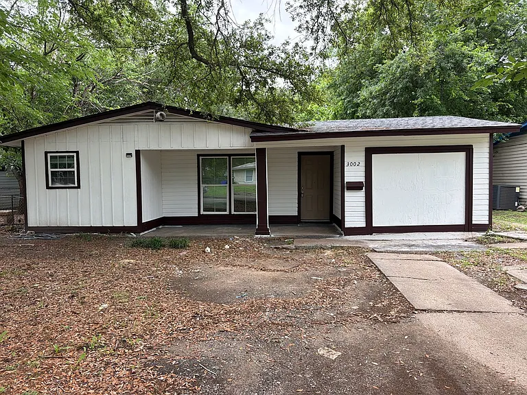 3002 Shenstone Dr — Photo 1