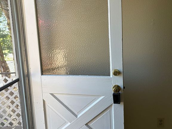 4th image of 17330 San Mateo St #3