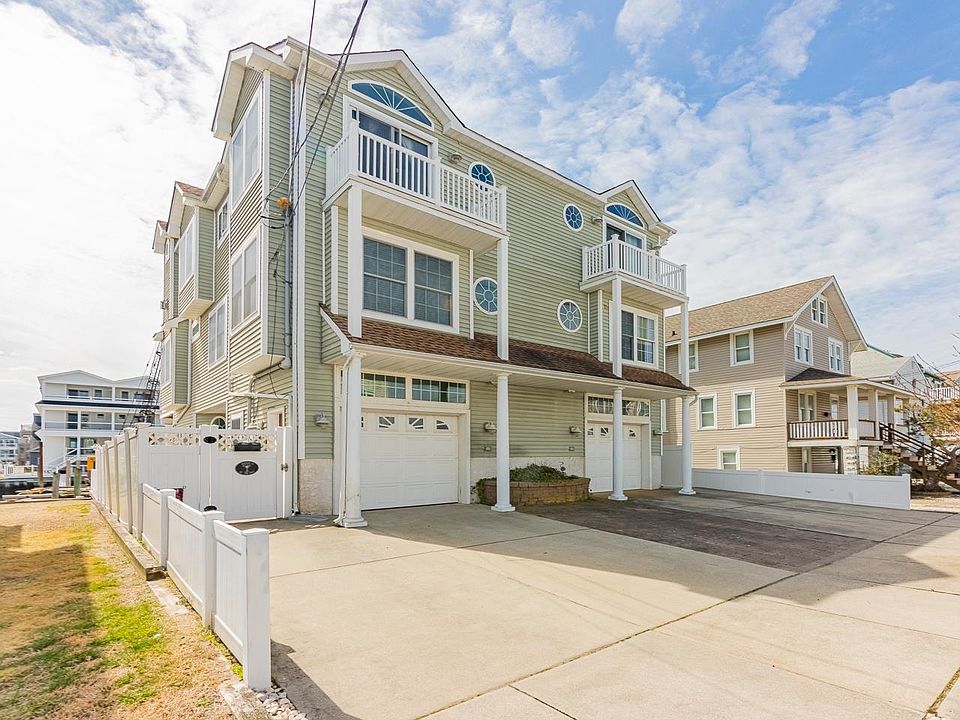 1st image of 354 44th St E #Sea