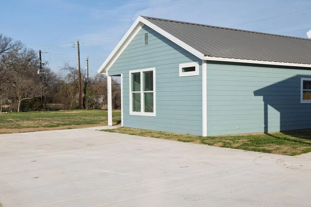 12308 Liberty School Rd — Photo 2