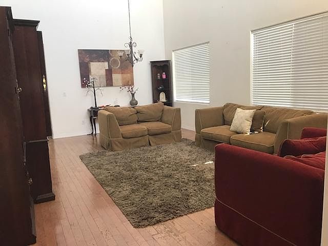 2nd image of 2550 S Del Sur