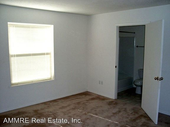 5th image of 10904 Bandelier Dr NW