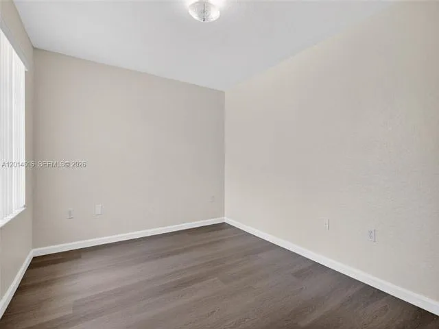 16398 SW 27th St — Photo 6