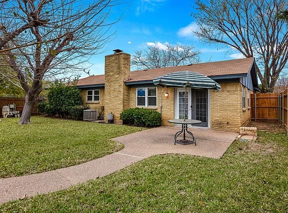 2nd image of 615 Bocowood Cir