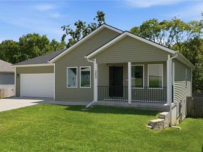 303 N Lexington St, Harrisonville, MO, 64701
