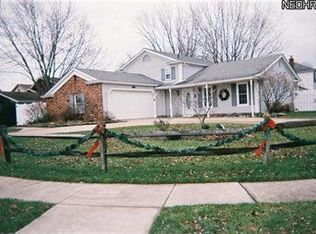 16997 Bob White Cir, Strongsville, OH 44136