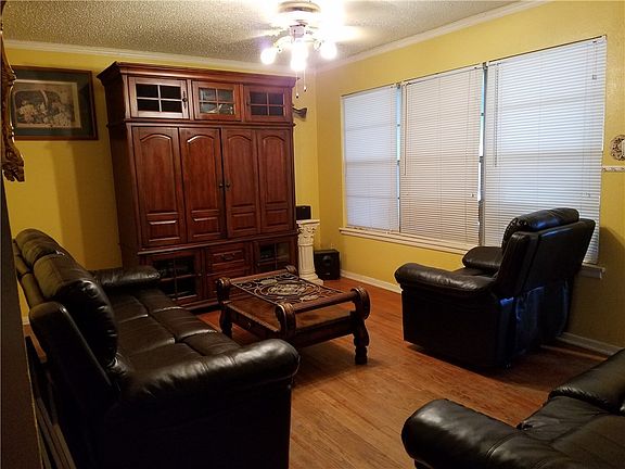4th image of 3612 SE 24th St