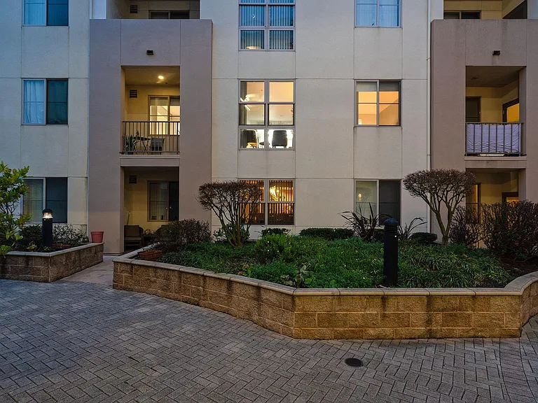 1488 El Camino Real #208 — Photo 37