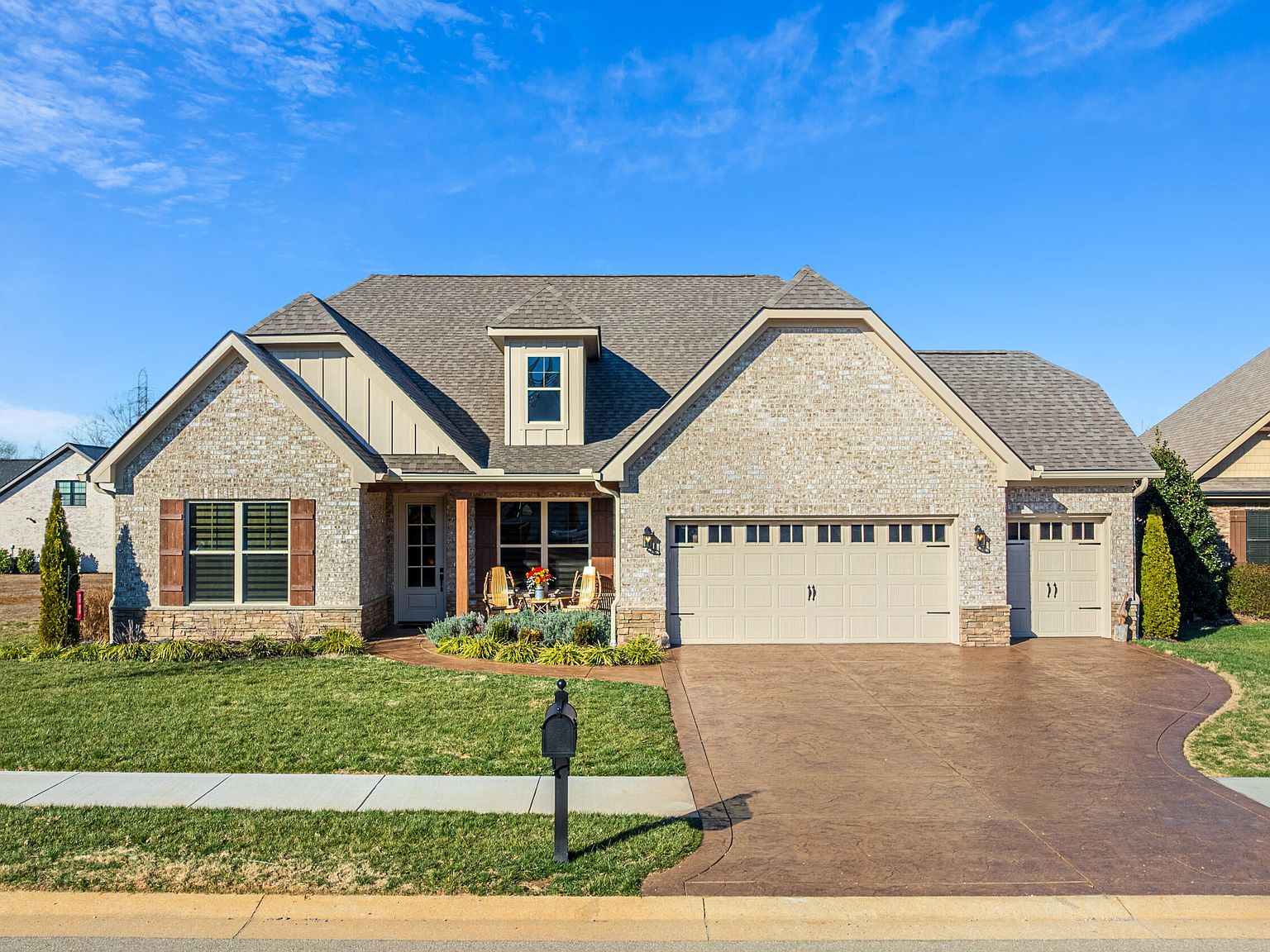 2743 Old Club Rd