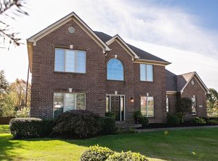 711 Freeman Lake Rd, Elizabethtown, KY 42701