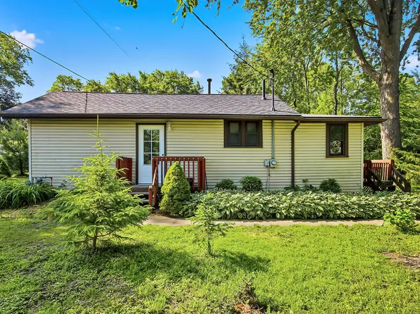 N1543 Orchid Dr, Genoa City, WI 53128