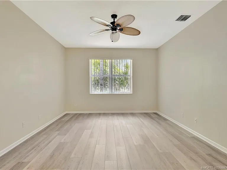 6797 SE Warwick Ln — Photo 18
