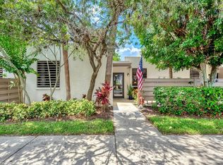 422 Palm Tree Dr #422, Bradenton, FL 34210