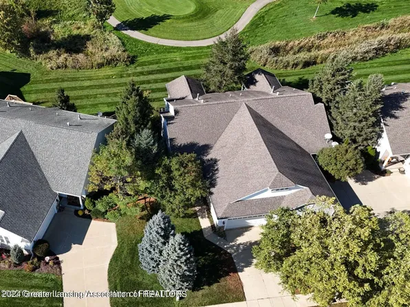 5192 Hawk Hollow Dr E #12, Bath, MI 48808