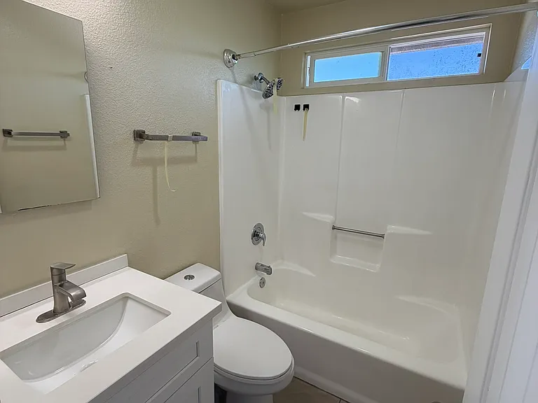 6772 Solita Ave #D — Photo 7