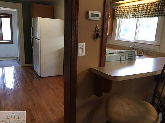 5th image of 408 S Francis Ave