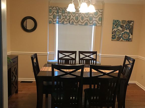 3rd image of 6155 McNutt Dr