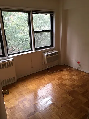 Rented by Nest Seekers International | media 12