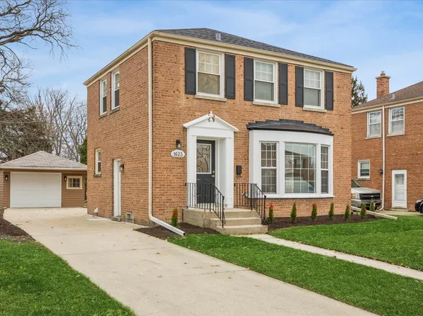 1623 Manchester Ave, Westchester, IL 60154