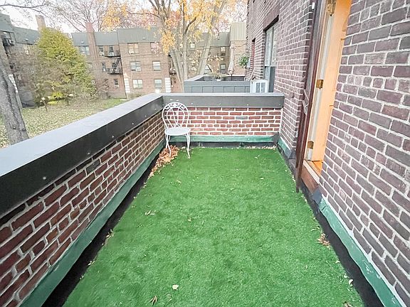 4th image of 22-19 77th St #2