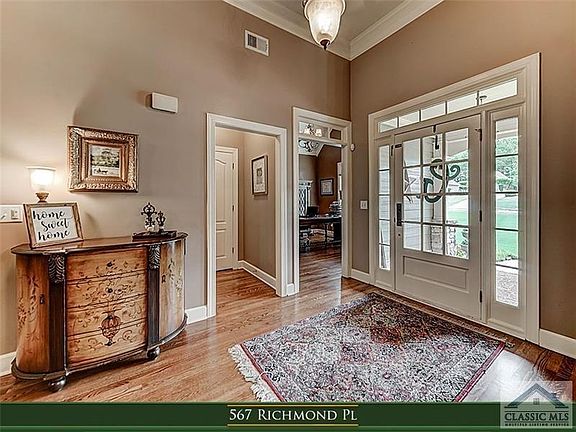 5th image of 567 Richmond Pl