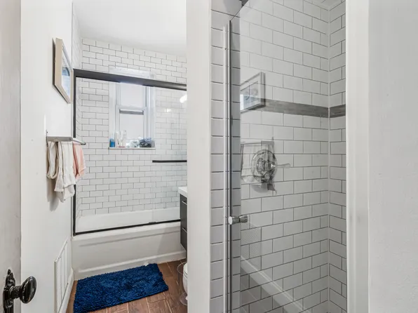 45 Kew Garden Road image 6 of 18