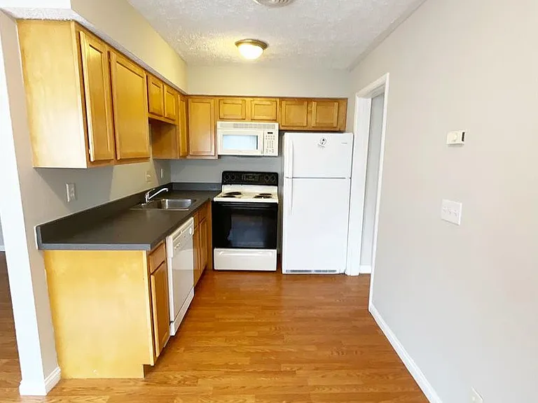563 Lowell Ave — Photo 26