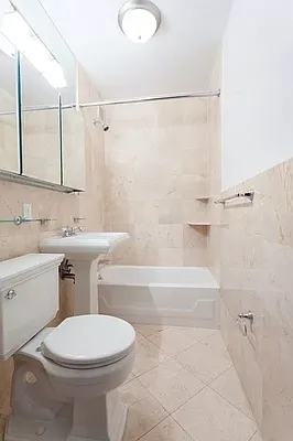 Rented by REAL New York | media 14