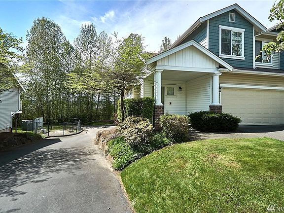 2nd image of 4915 Lake Pl S Unit A