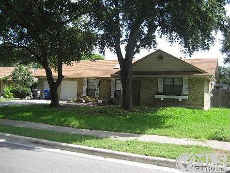 2nd image of 4527 Briargrove St