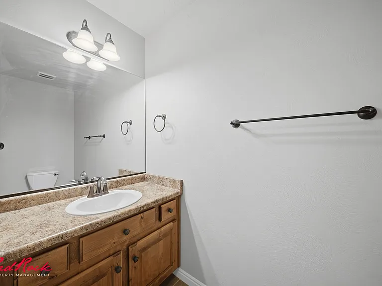 2422 S River Rd #5 — Photo 10